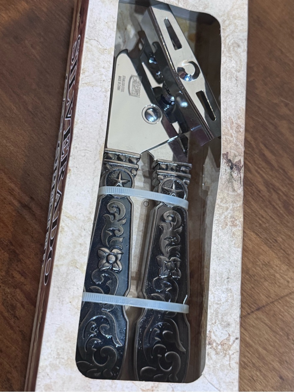 Western Can Opener Silverado Silver Star